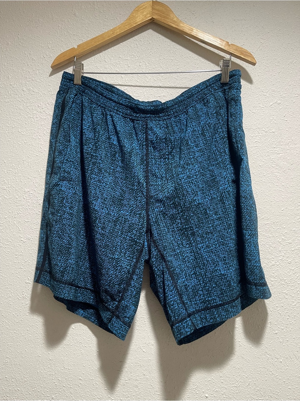 lululemon athletica Men's Teal Athletic Training Shorts
